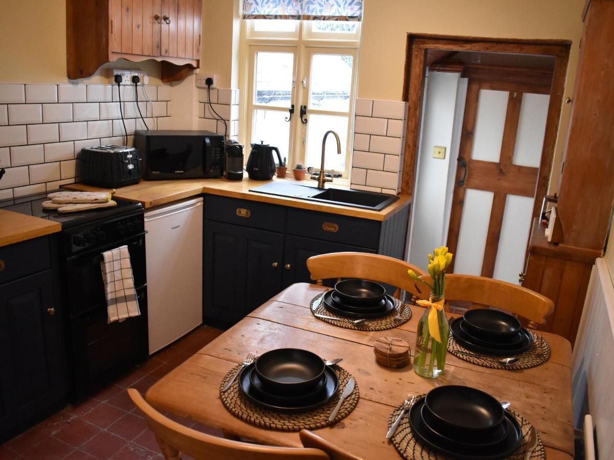 Church View Cottage 阿什伯恩 外观 照片